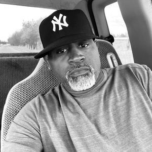 Meet your Posher, Troy